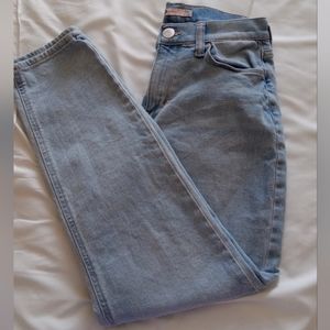 Low rise boyfriend jeans